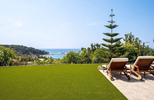 Gialiskari Villa | Icarus Luxury Beachfront Villa