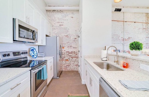 Newport News Appartement | ❤️Ice Ice Baby❤️Downtown Newport News!