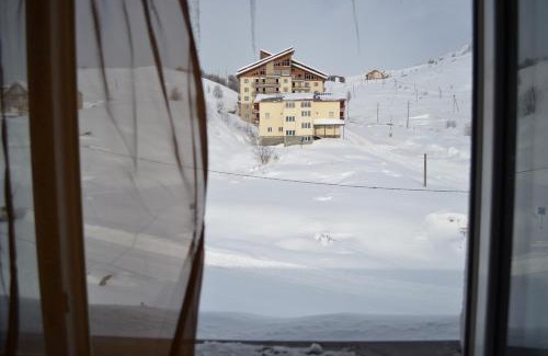 Kazbegi Appartement | Iceberg Loft