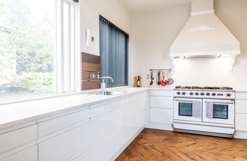 Reykjavik Villa | SJF Villa avec bain à remous et vue sur les montagnes - 15 min du centre-ville de REYKJAVÍK, ISLANDE