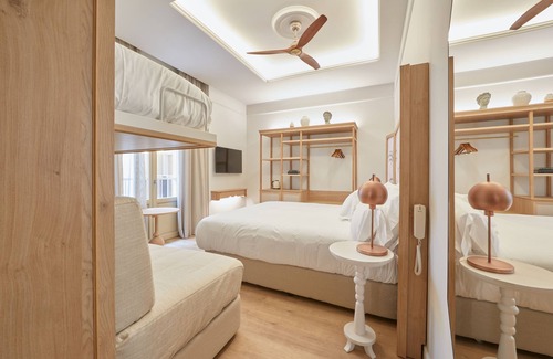 Ensanche Centro Hôtel | ICON Malabar