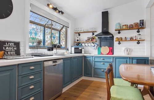 North Bendigo Maison | Iconic Renovated Period Home - Modern Upgrade & Close to CBD/Everything