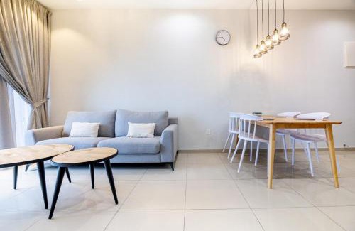 Kampung Sungai Nibong Appartement | IconicRegency #3BR #USM #Queensbay #Airport
