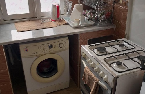 Kouba Appartement | Appartement idéale pour vos cours séjours sur Alger avec terrasse et parking