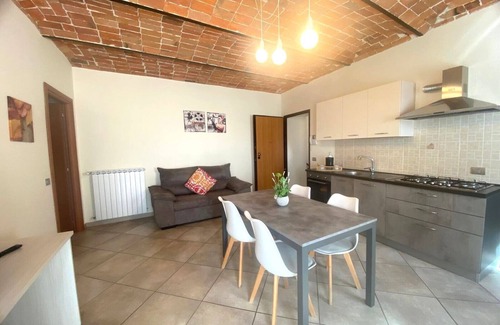 Castell'Alfero Appartement | Ideal apartment for couple and family in the heart of Monferrato