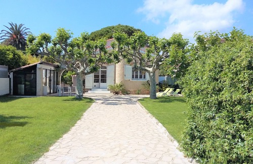 Saint-Cyr-sur-Mer Villa | Petit coin de Paradis à 3 minutes de la plage, situation idéale, plein Sud