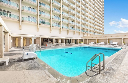 McCully - Moiliili Appartement | Ideal Location w/City Views - Ala Moana Hotel 2729