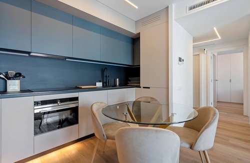 Sant Pol De Mar Appartement | Idéal long séjour: central, parking et piscine