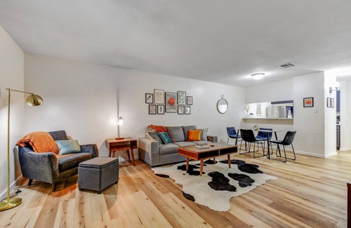 Medical Center District Maison | Midterm Getaway Summa