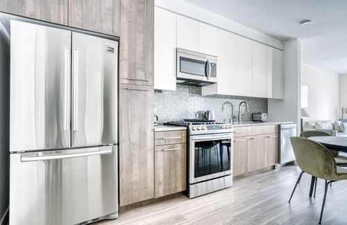 Mountain View Appartement | Ideal Mountain View 1BR w/ Pool, Gym & W/D, near 280 & 101, by Blueground