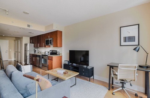 Mount Vernon Triangle Appartement | Ideal Mt Vernon 1BR w/ Rooftop Pool & A/C, nr Chinatown, by Blueground