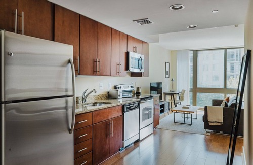 Mount Vernon Triangle Appartement | Ideal Mt Vernon 1BR w/ Rooftop Pool & A/C, nr Chinatown, by Blueground