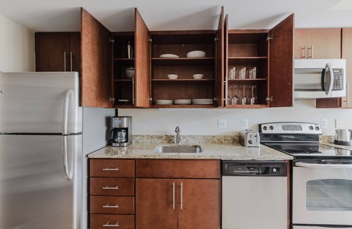 Mount Vernon Triangle Appartement | Ideal Mt Vernon 1BR w/ Rooftop Pool & A/C, nr Chinatown, by Blueground