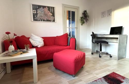 Tempelhof Appartement | "IDEAL42" - Berlin für Zwei - citynah, verkehrsgünstig, Supermarkt, flexibler Check-In