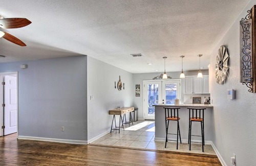Shearer Hills - Ridgeview Maison | Ideally Located San Antonio Home with Fire Pit!