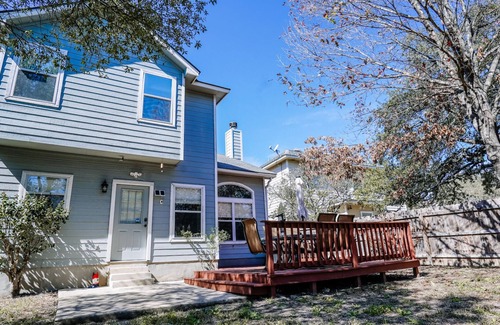 Far North Central Maison | Ideally Located, Stone Oak Extended Family Stay