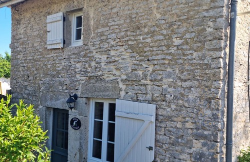 Boudreville Cottage | Idyllic 16th Century Stone Cottage