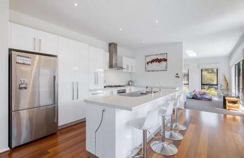 Torquay Maison | Idyllic 3BR Holiday Retreat Perfect for Families