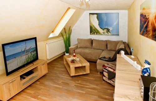 Kaegsdorf Appartement | Idyllic Apartment in Bastorf with Balcony