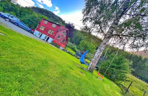 Gjesdal Maison | Idyllic cottage located between fjords & mountains
