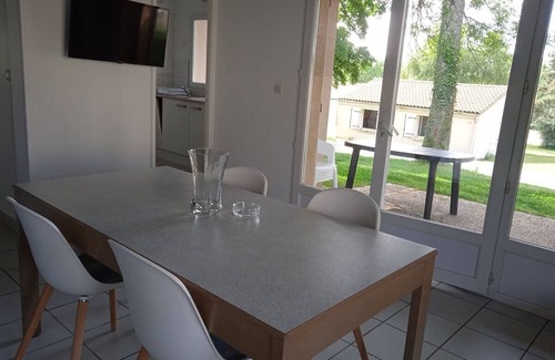 Prailles Location De VR | Idyllic Family Vacation Spot with Seasonal Heated Pool & Gardens