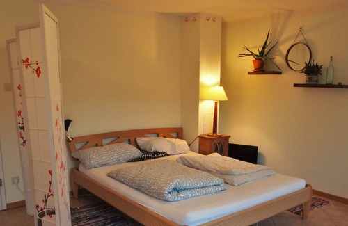 Mesekenhagen Autre | Idyllic farmhouse with a beautiful inner courtyard with a natural garden