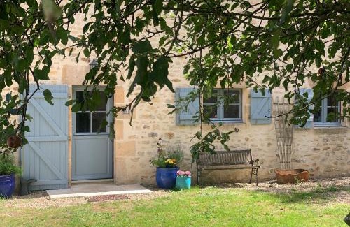 Antigny Appartement | Idyllic Gite Holidays In Rural Stunning French Countryside With Pool