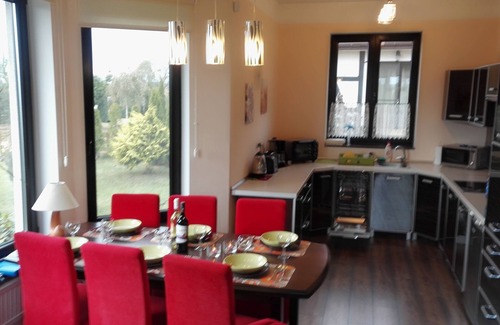 gmina Bedzino Maison | Idyllique au milieu de la nature au bord du lac Jamnosee, pour les familles avec des chiens