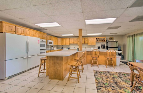 Mount Sterling Maison | Idyllic Mt Sterling Retreat w/ Private Lake!