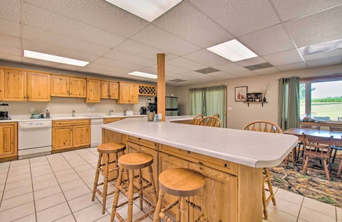 Mount Sterling Maison | Idyllic Mt Sterling Retreat w/ Private Lake!