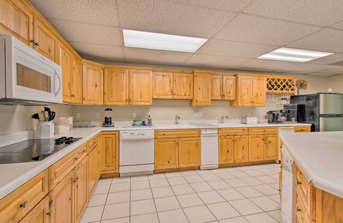 Mount Sterling Maison | Idyllic Mt Sterling Retreat w/ Private Lake!