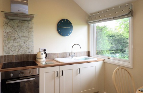 Chipping Campden Cabine | Idyllic North Cotswolds Cottage for Couples (and dogs!)
