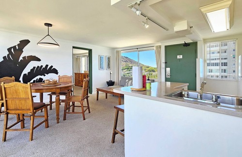 Diamond Head - Kapahulu - St. Louis Appartement | Vues idylliques sur l'océan du 12e étage Suite 1 chambre avec cuisine complète