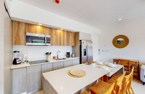 Jaco Appartement | Idyllic rainforest hideaway with turquoise pool & open layout - near the beach