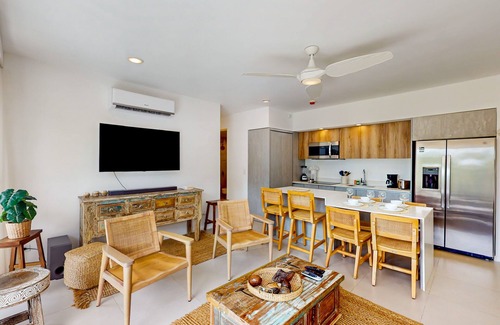 Jaco Appartement | Idyllic rainforest hideaway with turquoise pool & open layout - near the beach
