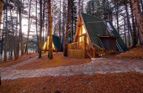 Tosya Maison | Idyllic Retreat in Lakeside Complex in Dipsiz Lake