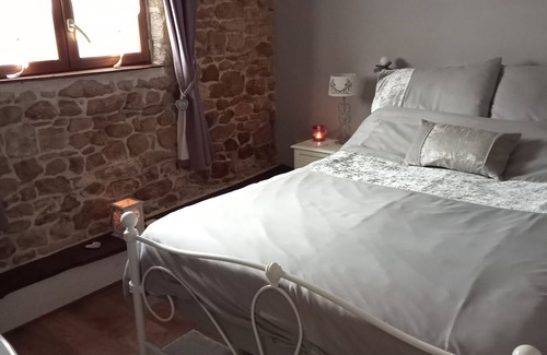 Pleuville Cottage | Retraite romantique rurale idyllique