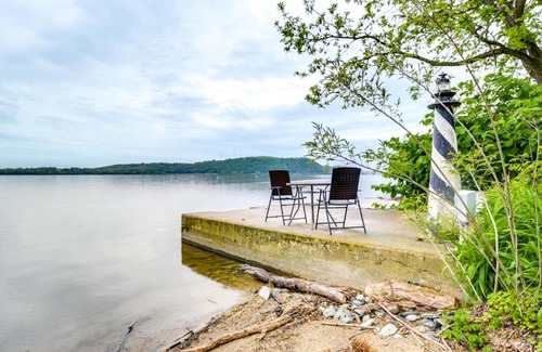 Wrightsville Maison | Idyllic Susquehanna River Escape Pets Welcome!