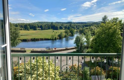 Callander Appartement | Idyllic Waterside Penthouse