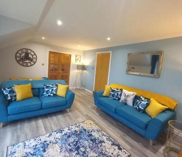Callander Appartement | Idyllic Waterside Penthouse