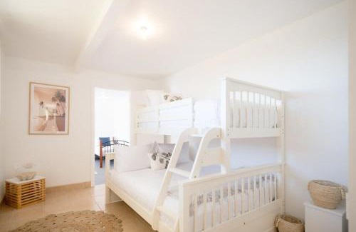 Weymouth Maison | Idyllic Weymouth Retreat with Ocean Views