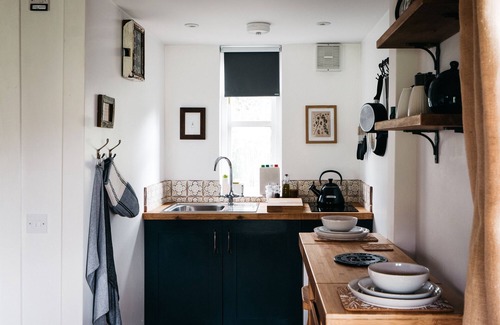 Dollar Cabine | Idyllic wooden cabin 45 minutes away from Edinburgh & Glasgow