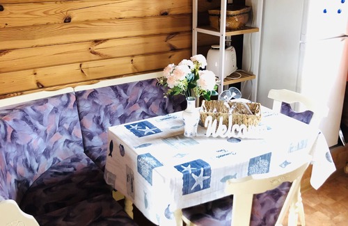 Molschow Cabine | Idyllic wooden house with terrace for 5 pers. - Through the forest to the beach