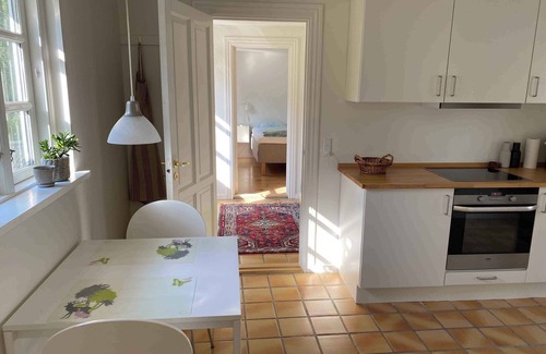 Viborg Maison | Idyllically situated wooden house by the forest