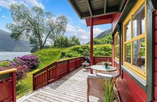 Volda Maison | Idyllische Hütte am Dalsfjord