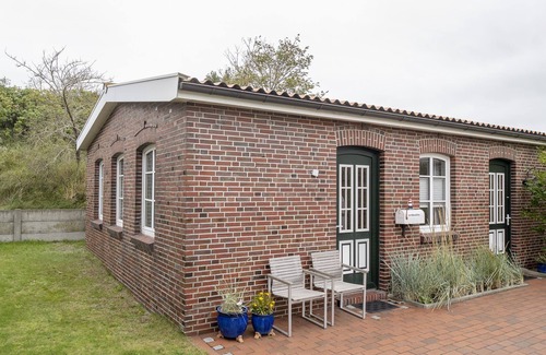 Langeoog Maison | Idyllisches Ferienhaus für bis zu 2 Personen an den Düne Unterhalb des Wassertur