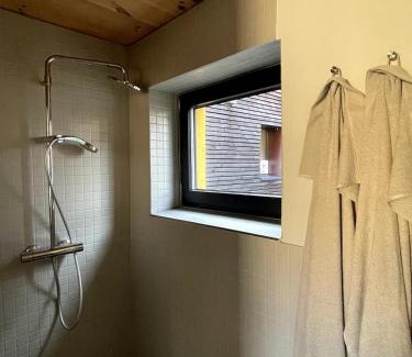 Elsteraue Appartement | Idyllisches Landhaus Taucha mit Gartenzugang