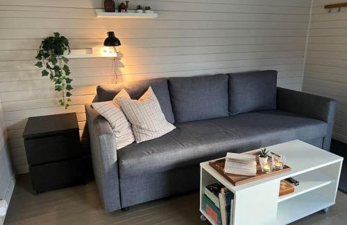 Levanger Maison | Idyllisk minihus i landlige omgivelser - med 5 sengeplasser og parkering