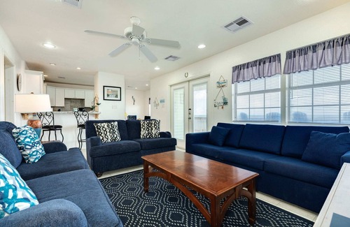 San Luis Maison | Direct Waterfront - Perfect for Dolphin Watching & Surf Sounds!