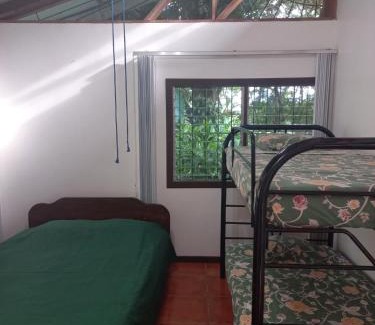Hatillo Hôtel | Iguana Libre
